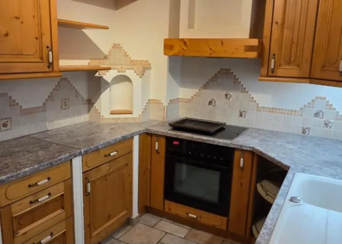 Baumgartner Apartment *